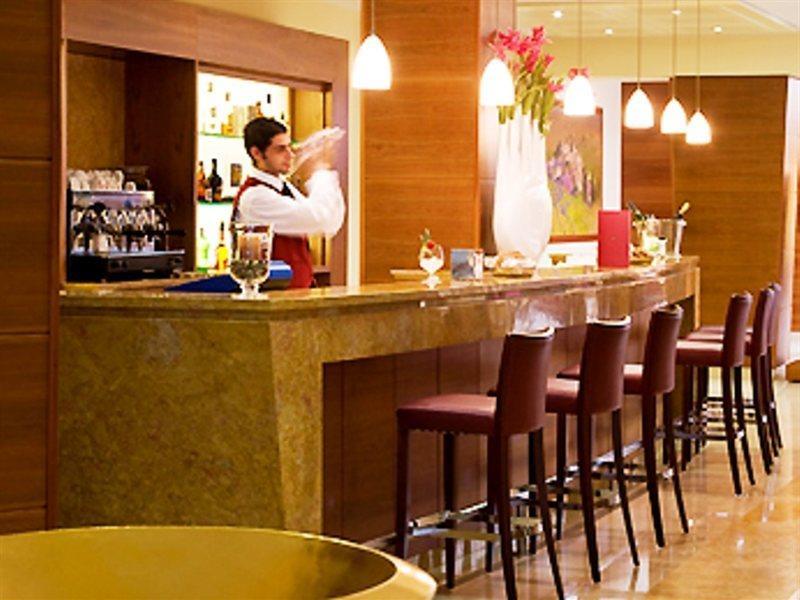 Hotel Four Points By Sheraton Siena Restaurant foto